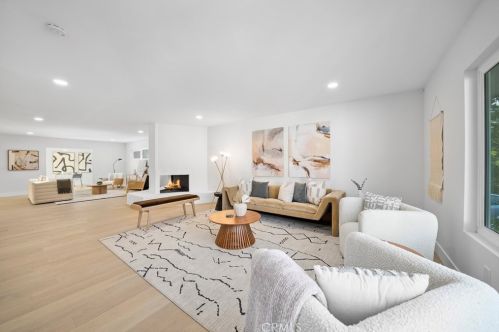 5253 Countryside Dr, San Diego CA  92115-2136 exterior