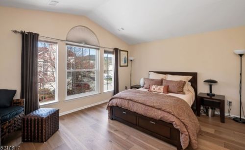 58 Witherspoon Ct, Morristown NJ  07960-2735 exterior