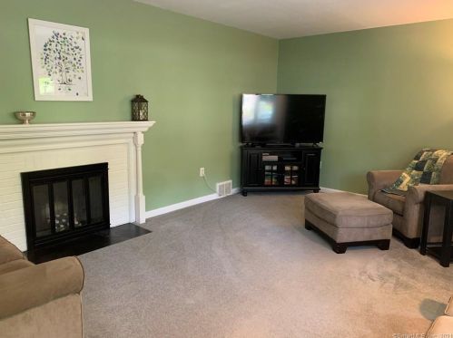 203 Hickory Hill Rd, New Britain CT  06052-1009 exterior