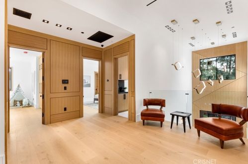 4508 Haskell Ave, Van Nuys CA  91436-3148 exterior