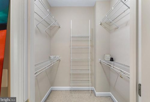 16640 Radcliffe Ln, Woodbridge VA  22191-4437 exterior