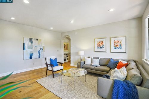 20 Rabble Rd, Orinda CA  94563-3718 exterior
