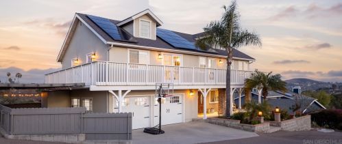 8704 Mariposa St, La Mesa, CA 91941-6617