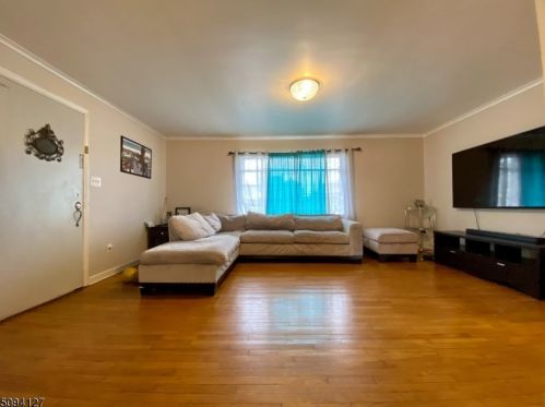 27 Union Ave, Nutley NJ  07110-3325 exterior