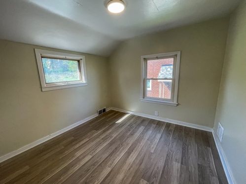 200 Larkspur St, Whitaker PA  15120-2208 exterior