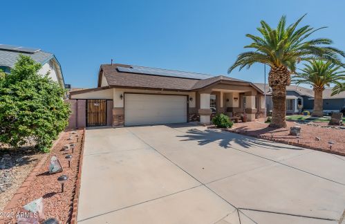8964 Tuckey Ln, Glendale, AZ 85305-2065