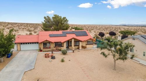 26558 Lakeview Dr, Helendale CA  92342-7804 exterior