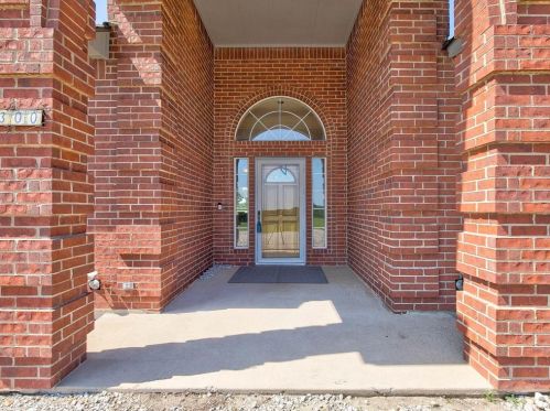 1300 Goforth Rd, Fort Worth, TX 76126-5531