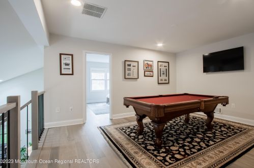 14 Eastborne Dr, Little Silver NJ  07739-1235 exterior