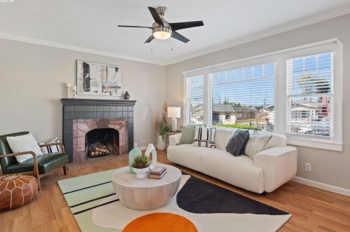 2624 77th Ave, Oakland CA  94605-2814 exterior