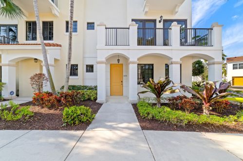 4898 16th Ave, Boca Raton, FL 33431-3333