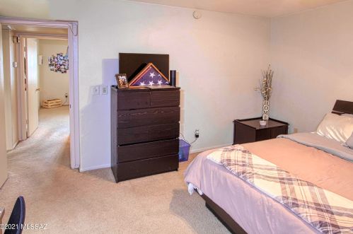 8410 Cypress Point Ln, Tucson AZ 85710-7108 exterior