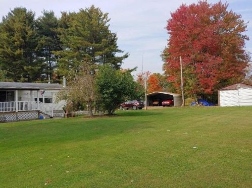 15572 Maples Rd, Linesville, PA 16424-6852