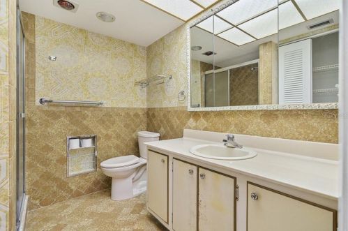 192 Boca Ciega Pt Blvd, Saint Petersburg FL  33708-2738 exterior