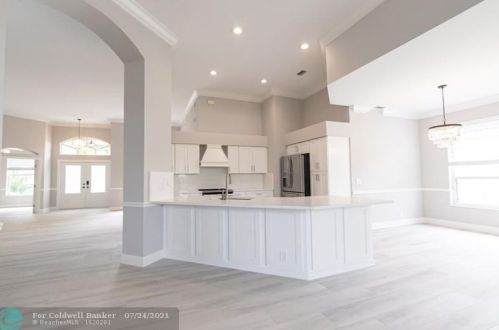 10222 Lexington Estates Blvd, Boca Raton, FL 33428-4288