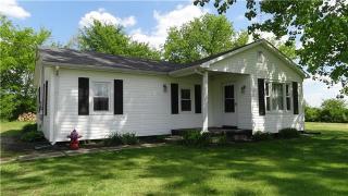 2533 Cooper Creek Rd, Woodlawn, TN 37191-9186