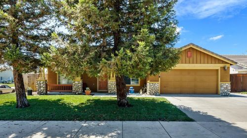 893 Ruess Rd, Ripon, CA 95366-9543