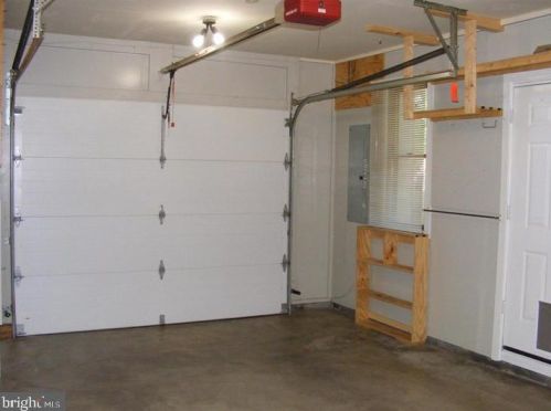 262 Tall Oak Dr, Charles Town WV  25414-5314 exterior