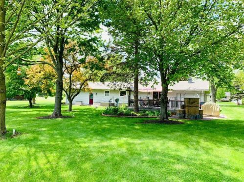 221 150, Valpo IN  46383-9559 exterior