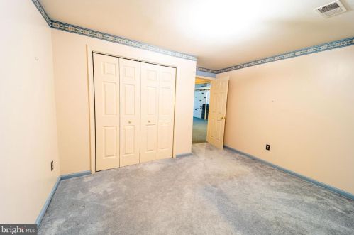 20 Gideon Ln, Falling Waters WV exterior