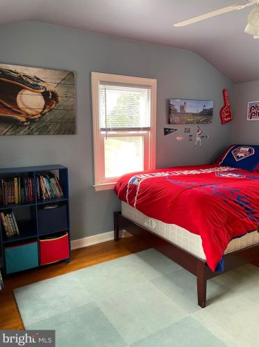 3212 Hilltop Rd, Newtown Square PA  19073-4207 exterior