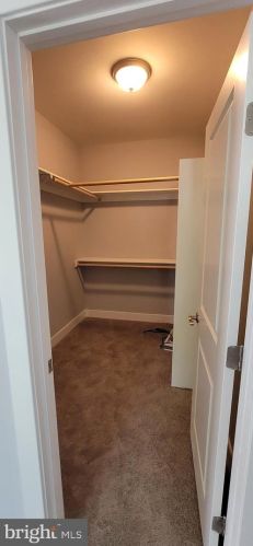 6912 Westlawn Dr, Falls Church VA  22042-2653 exterior