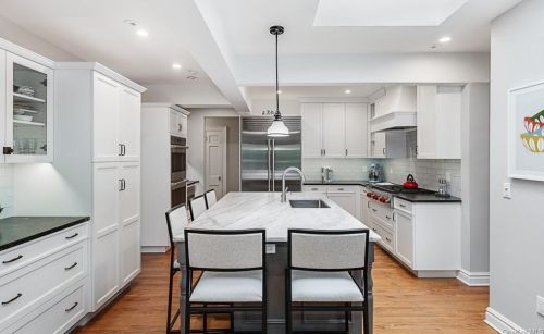 18 Barclay Rd, Scarsdale, NY 10583-2708