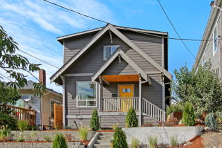 1816 Lane St, Seattle, WA 98144-2908