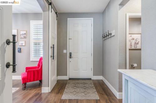 15 Solstice Ct, Oakley CA  94561-1759 exterior