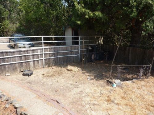 285 Sherwood Rd, Willits CA  95490-9501 exterior