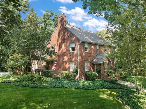 170 White Oak Dr, Pittsburgh, PA 15237-3967