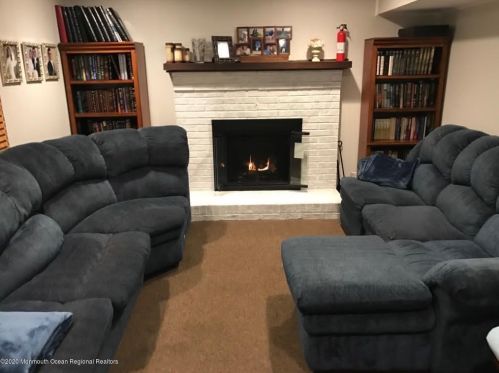 1262 County Line Rd, Lakewood, NJ 08701-1110