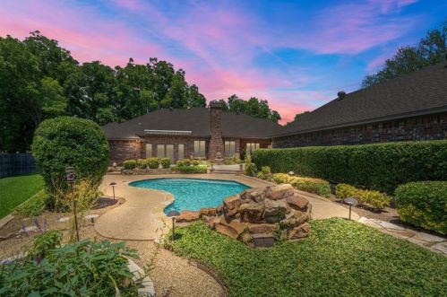3800 Montecito Dr, Denton, TX 76205-5508