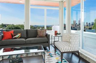 1321 John St, Seattle WA  98102-4599 exterior