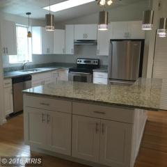 806 Marshall Dr, Leesburg VA  20176-2420 exterior