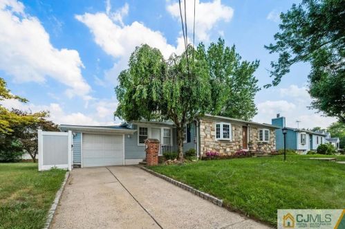 7 Walker St, East Brunswick, NJ 08816-3070