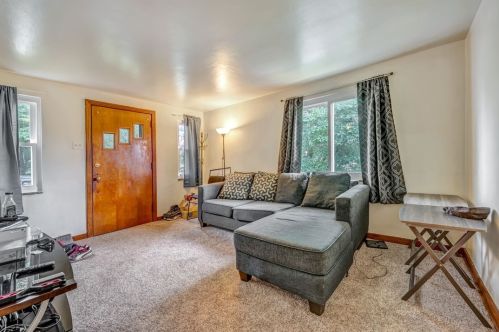 4024 Lanmore Ave, Pittsburgh, PA 15227-3234