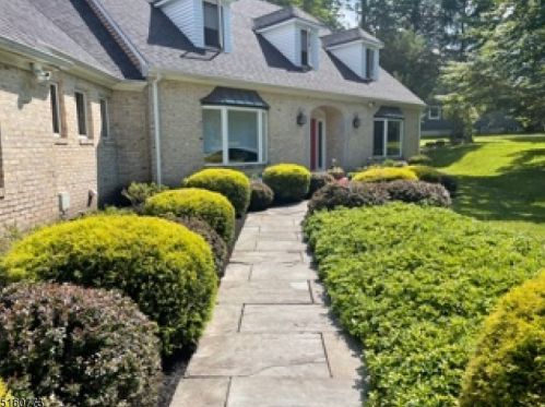 44 Ferguson Rd, Warren NJ  07059-6908 exterior