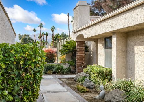 7503 Paseo Azulejo, Palm Springs, CA 92264-6711