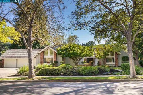 2620 Mossy Oak Dr, Danville, CA 94506-2116