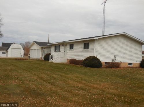 402 6th St, Pepin, WI 54759-9532