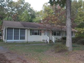 1609 Lakeside Dr, Yorktown, VA 23692-3082