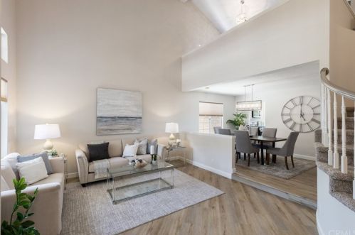 32216 Fall River Rd, Trabuco Canyon, CA 92679-3317