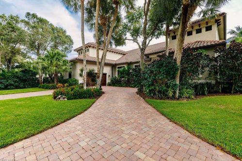 27286 Tennessee St, Bonita Springs, FL 34135-4721