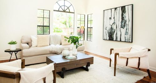 630 Poinsettia Park, Encinitas, CA 92024-2750
