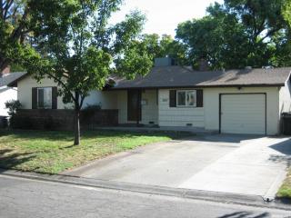 2817 Berkshire Way, Sacramento, CA 95864-2501