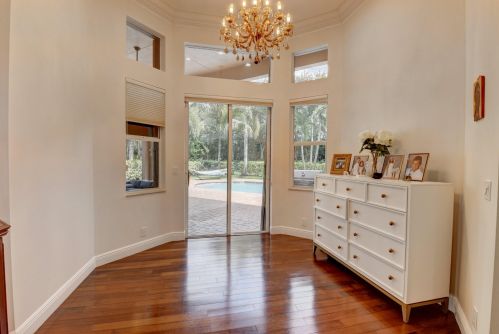 8696 Valhalla Dr, Delray Beach FL  33446-9568 exterior