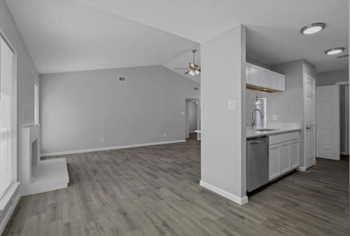 1731 Eastcliff Dr, Dallas TX  75217-1258 exterior