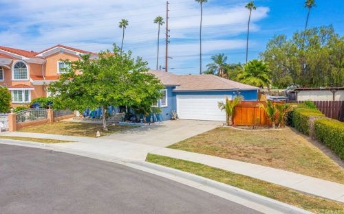 5132 Gardenia Ave, Long Beach CA  90807-1116 exterior