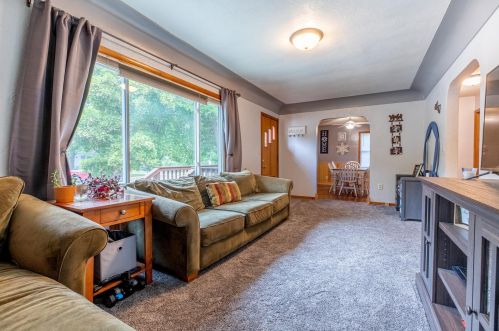 615 Washburne Ave, Paynesville MN  56362-1731 exterior